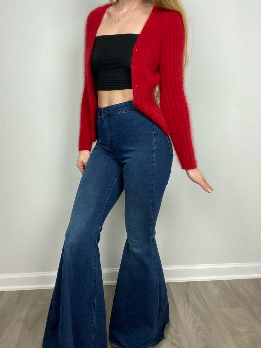 VINTAGE Hillard & Hanson Red Fuzzy Ribbed Angora Rabbit Hair Cardigan Sweater